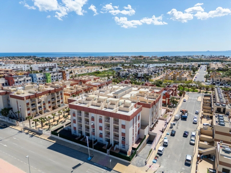 Sanierte Wohnanlage in Lomas de Cabo Roig - Renovierte Wohnungen