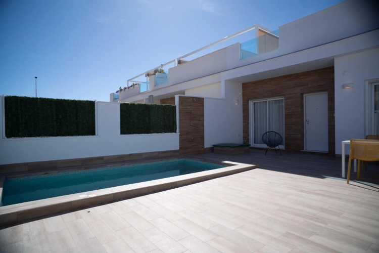 NYBYGGDA RADHUS I SAN JAVIER