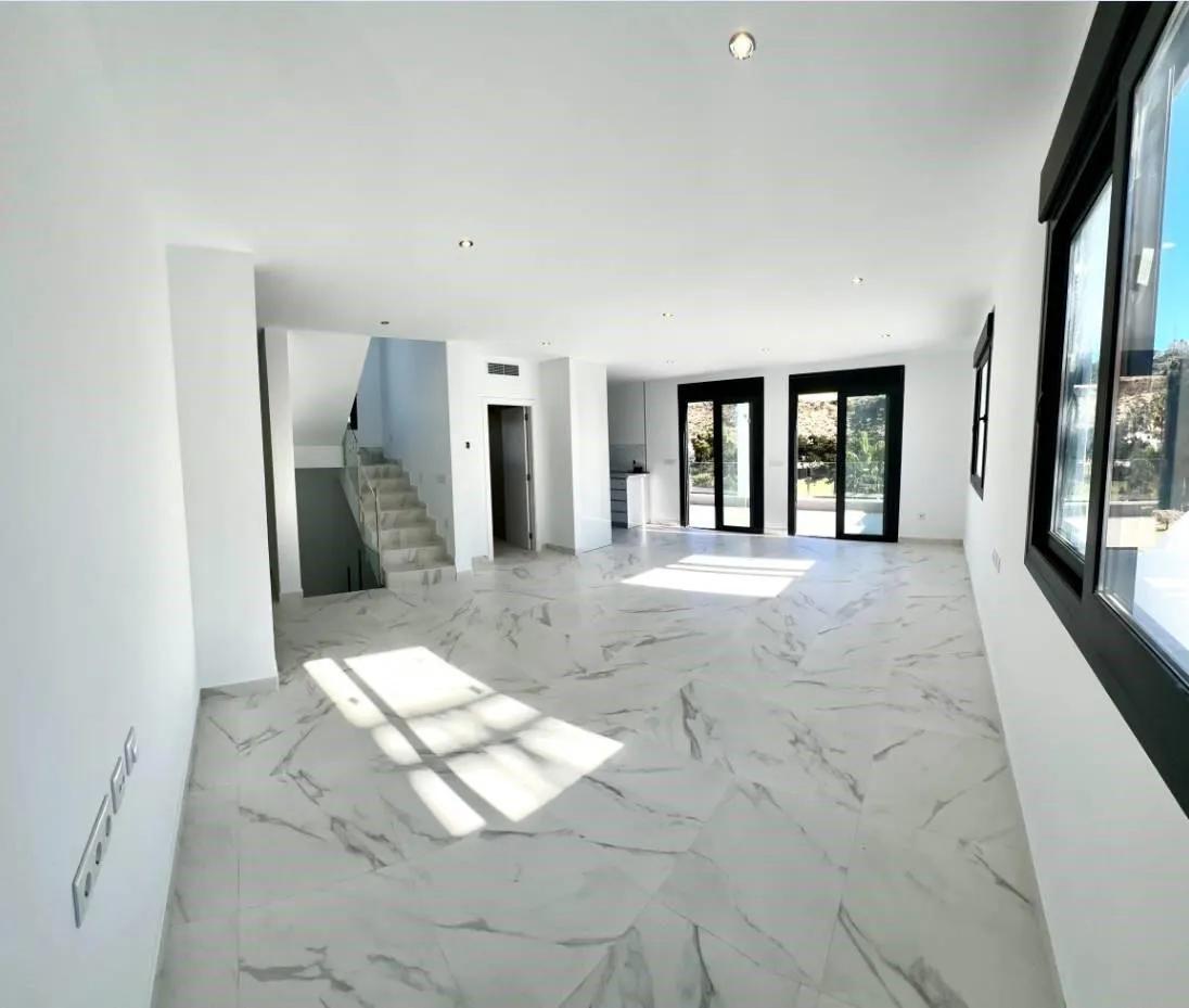 Luxe villa op de eerste lijn van de golfbaan image 4