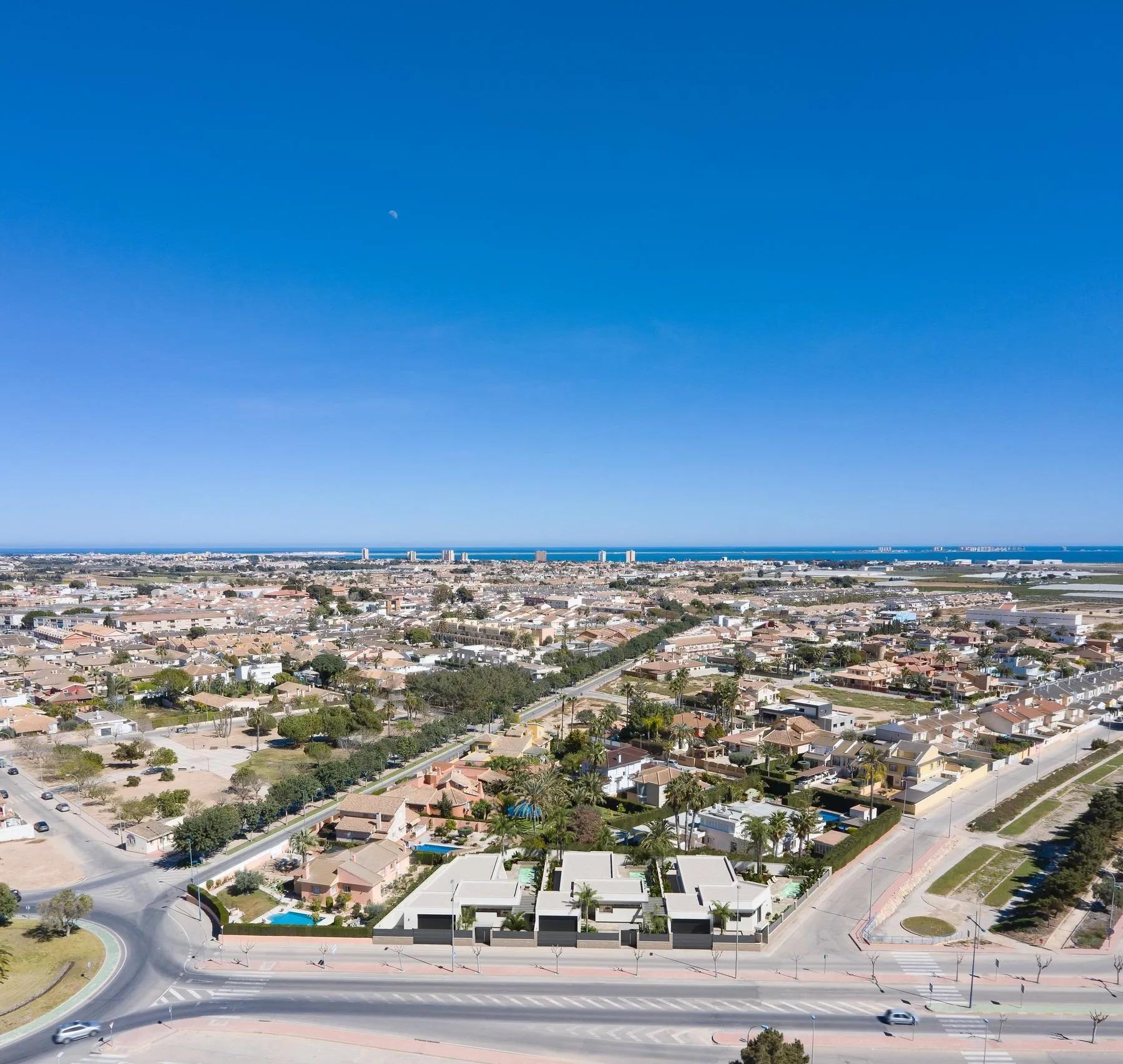 НОВАЯ ПОСТРОЕННАЯ ВИЛЛА НА ЭТАЖЕ image 27