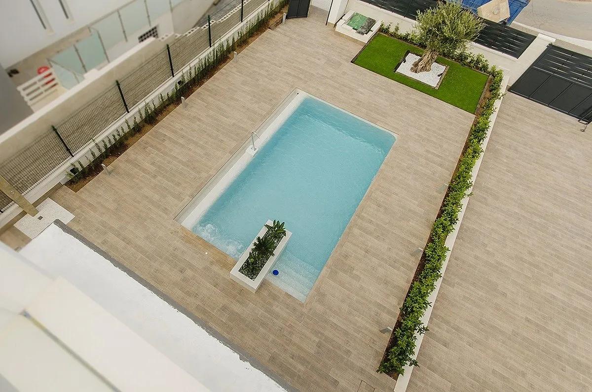 NEU GEBAUTE VILLA IN PLAYA HONDA image 3