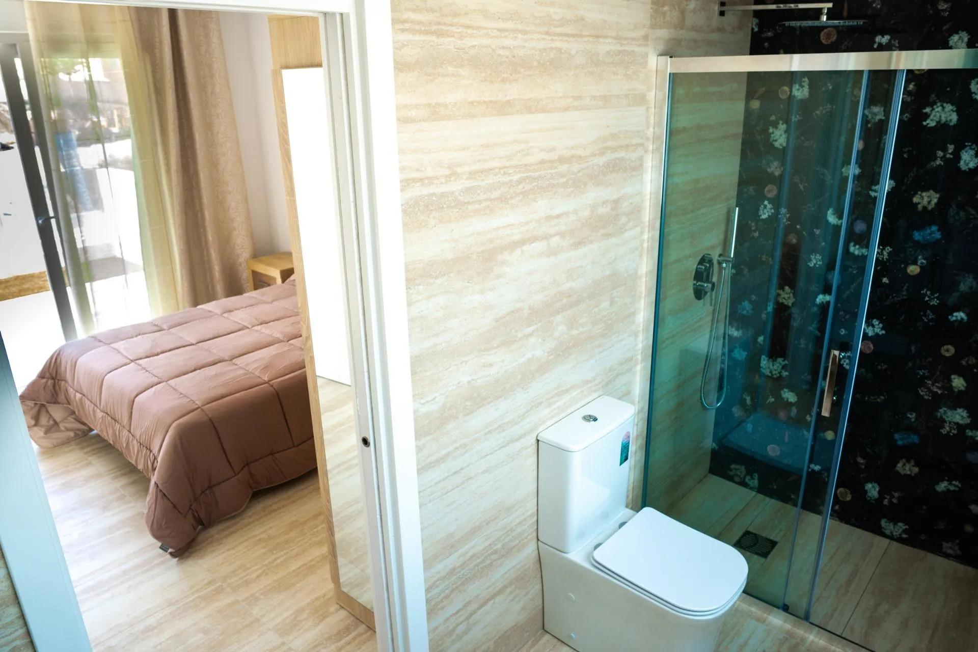 PRECIOSA VILLA CON VISTAS AL CAMPO DE GOLF “LA MARQUESA”! image 26