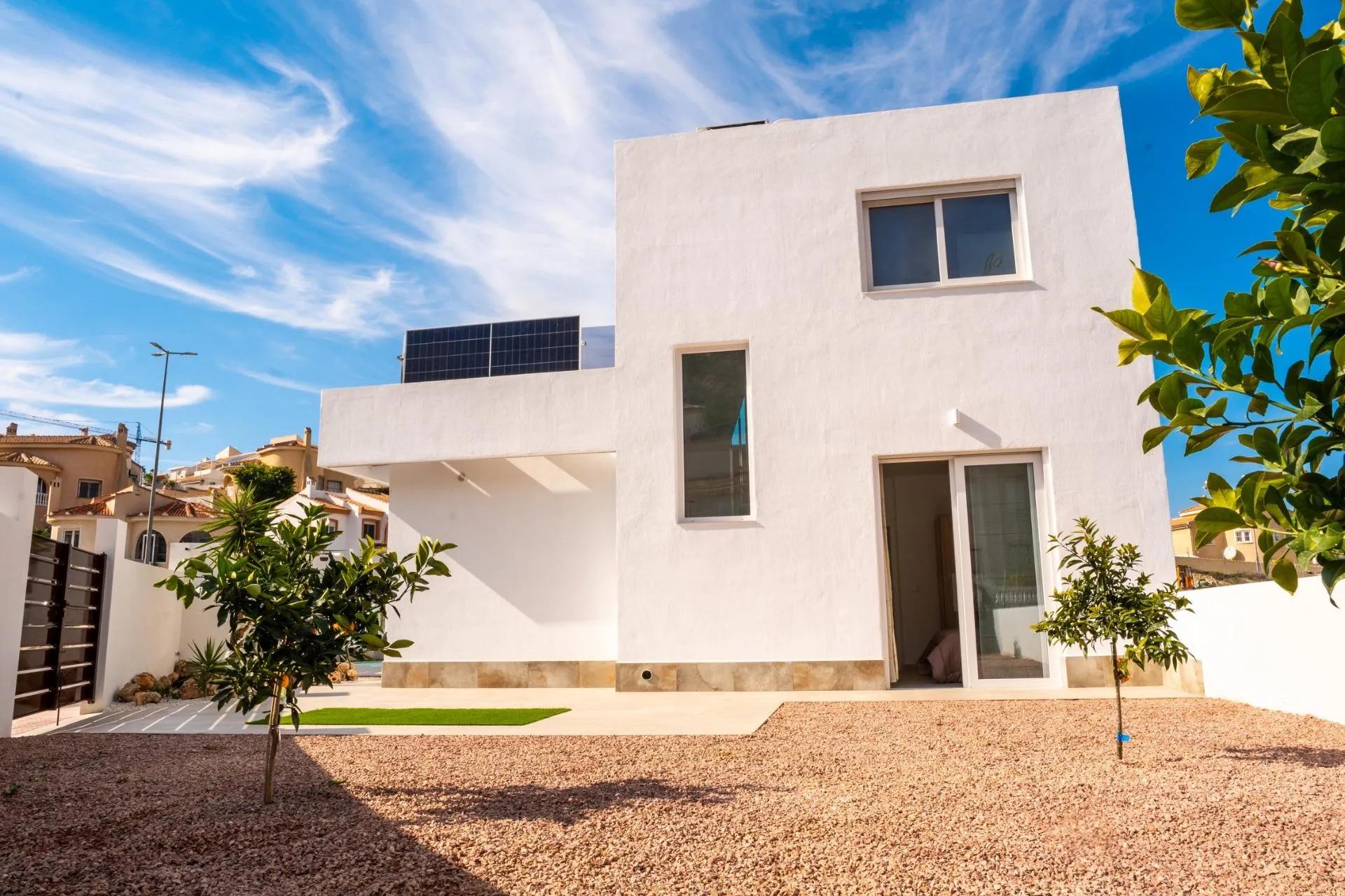 SCHÖNE GROßE VILLA MIT BLICK AUF DEN GOLFPLATZ "LA MARQUESA"! image 6