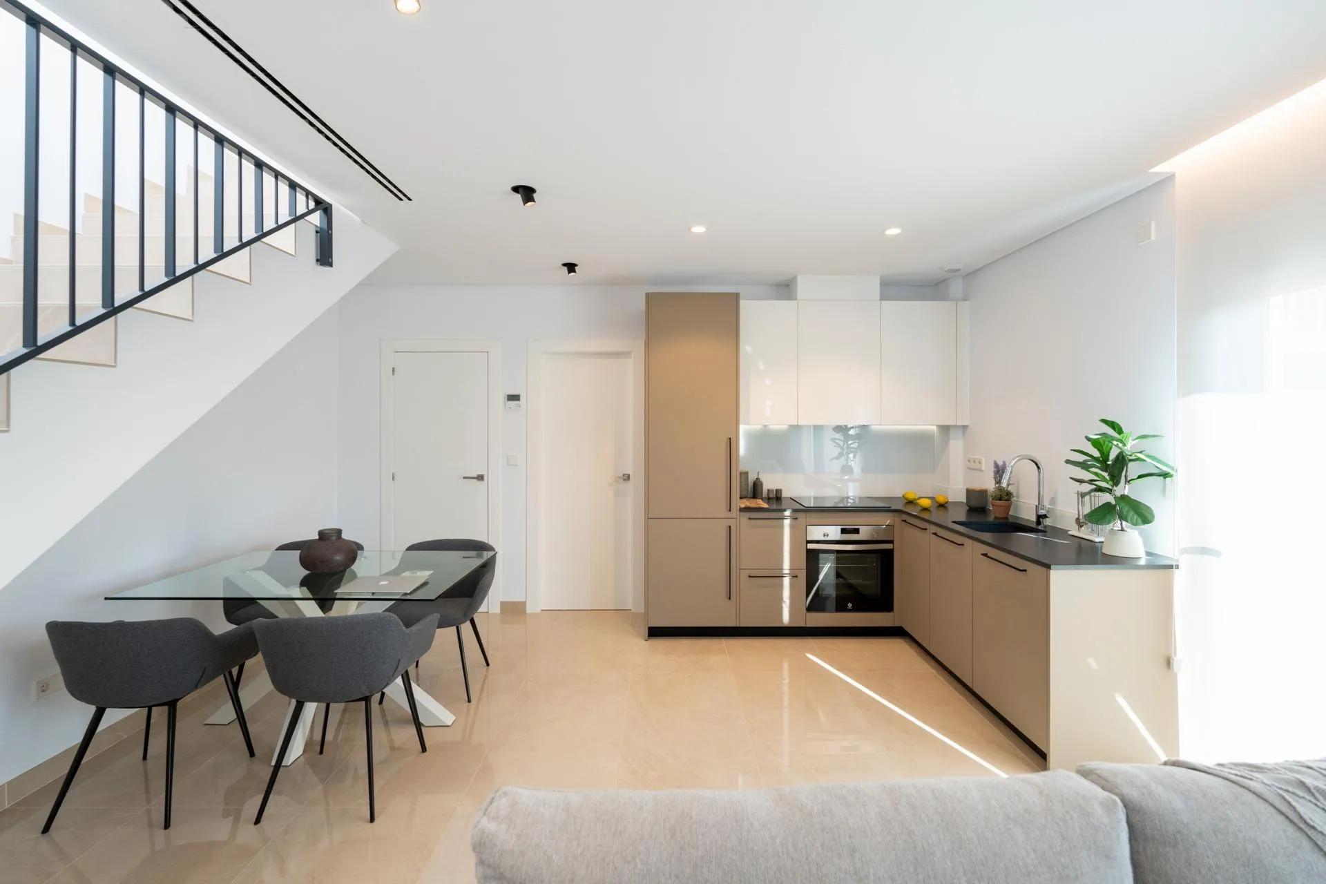 BUNGALOWS MET 3 SLAAPKAMERS IN EEN EXCLUSIEVE WOONPLAATS IN GRAN ALACANT! image 11