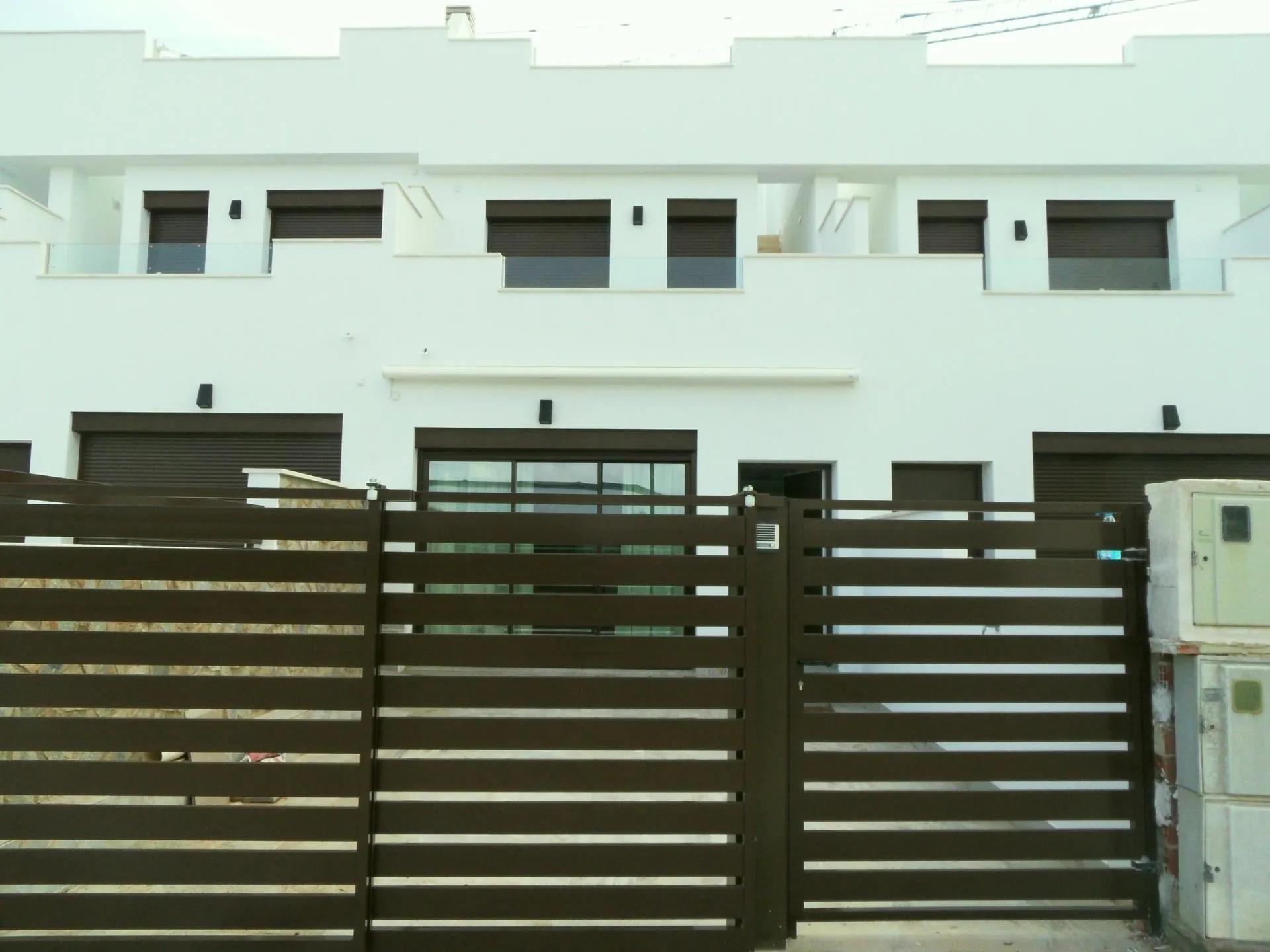 НОВЫЕ ТАУНХАУСЫ В ПИЛАР-ДЕ-ЛА-ОРАДАДА image 40