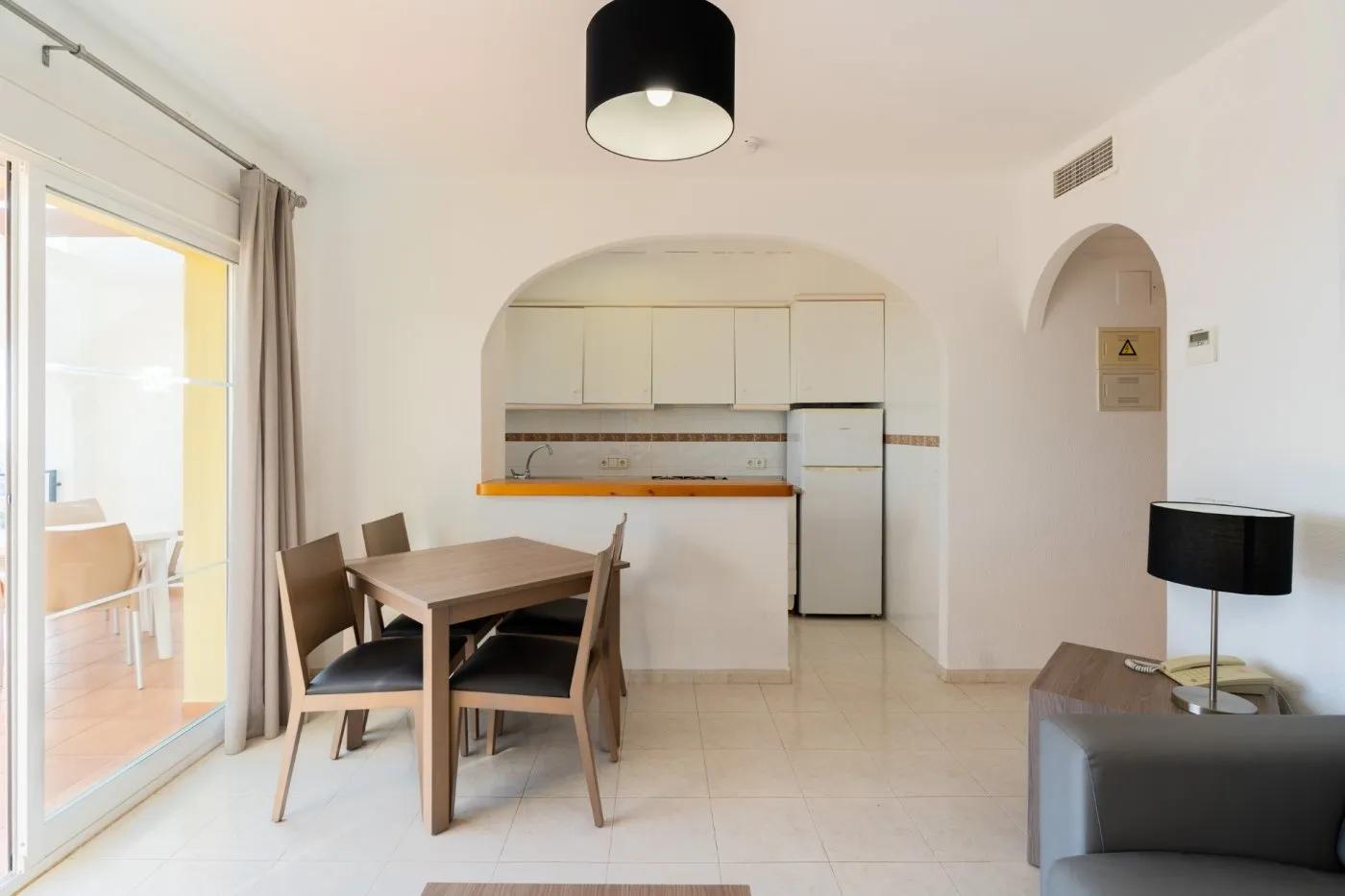 APARTAMENTY BUNGALOW NA GÓRNYM PIĘTRZE W CALPE image 9