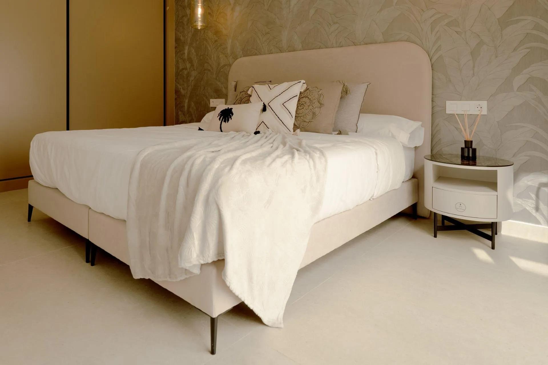 NYBYGGEDE VILLAER I NÆRHETEN AV ROJALES image 12