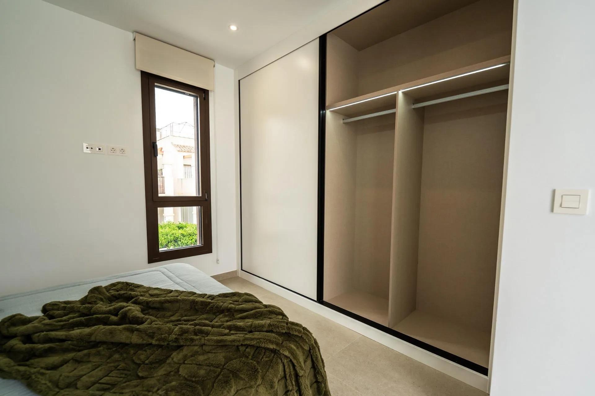 NYBYGGEDE VILLAER I NÆRHETEN AV ROJALES image 18