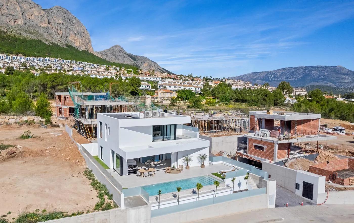 VILLAS DE OBRA NUEVA EN POLOP image 4