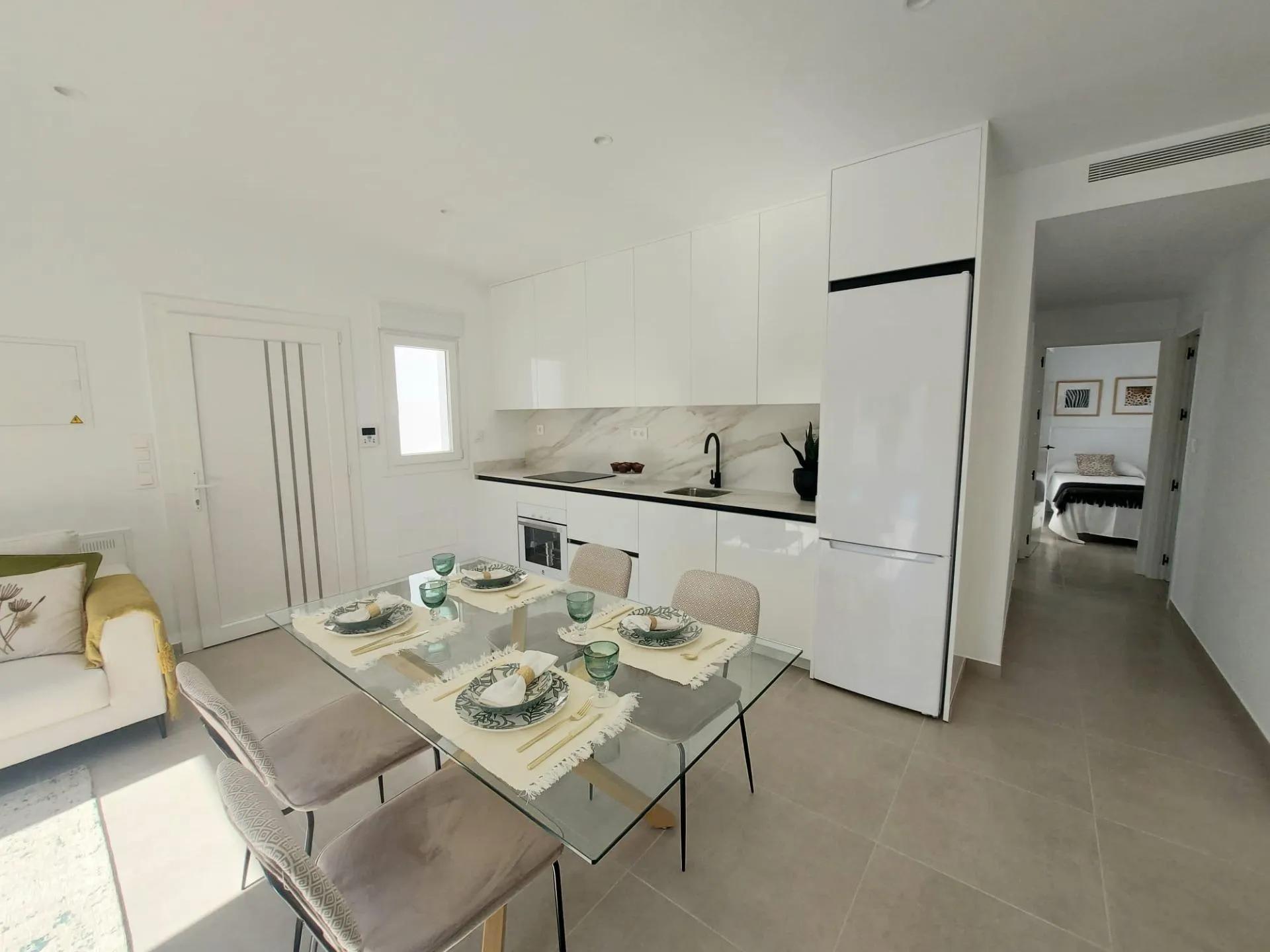 VILLAS PAREADAS DE OBRA NUEVA EN ROLDAN image 16