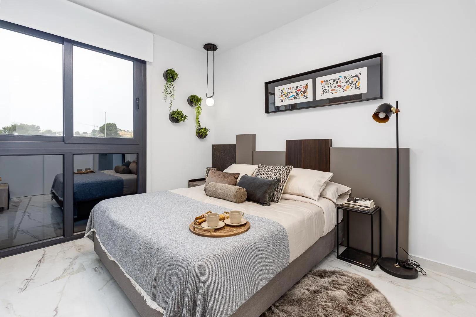 NEU GEBAUTE WOHNANLAGE IN LOS ALTOS image 16