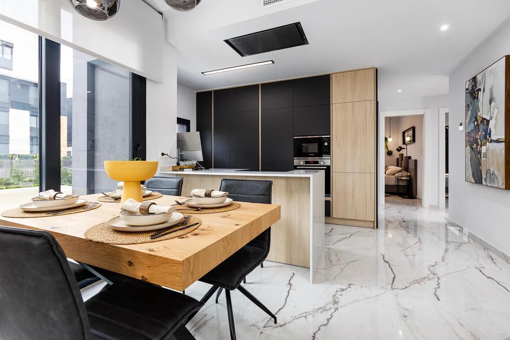 NEU GEBAUTE WOHNANLAGE IN LOS ALTOS image 9