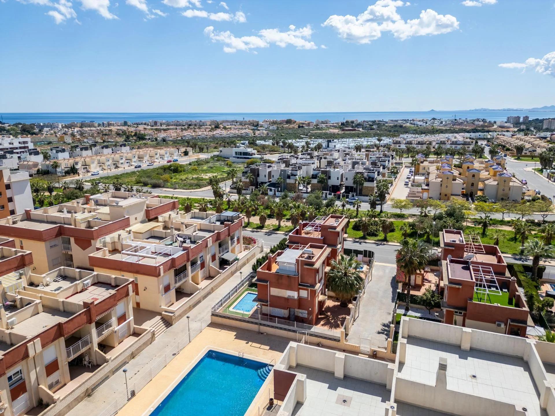 Regenerated Residential Complex in Lomas de Cabo Roig – Renovated Apartments image 8