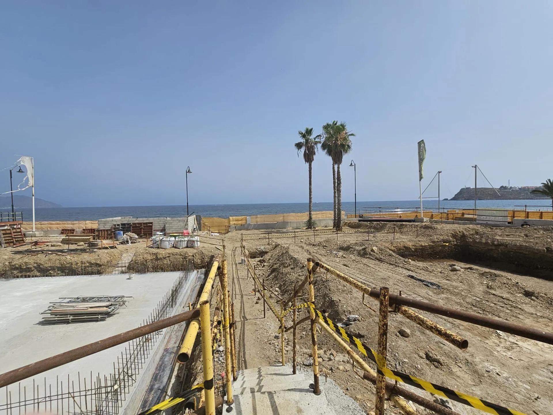 Luxury New Build Villas on the Frontline Beach in Puerto de Mazarrón image 2
