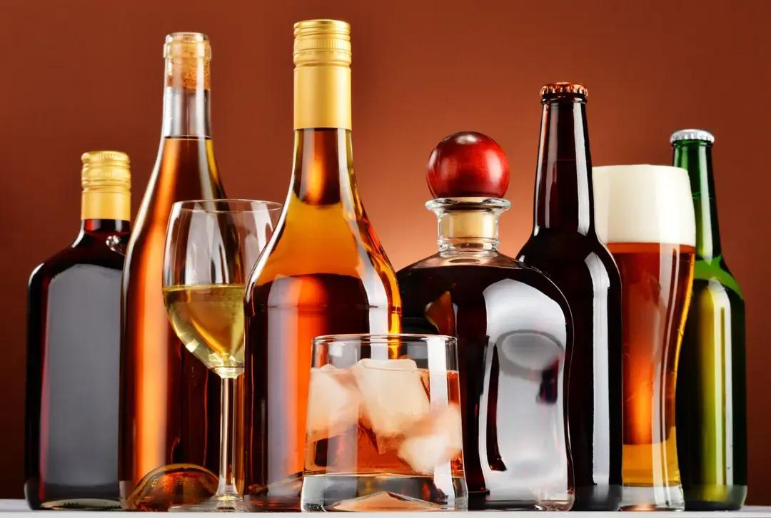 Servicio de alcohol ... image